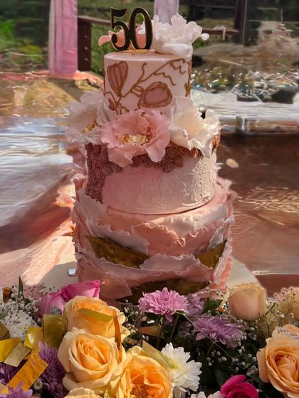 Grand Wedding & Engagement Cakes photo 13