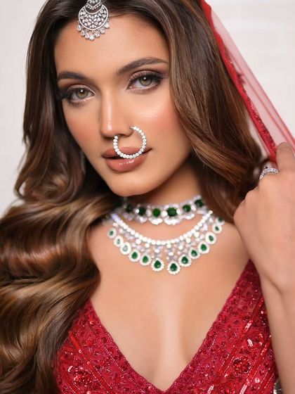 Signature Bridal Looks photo 43