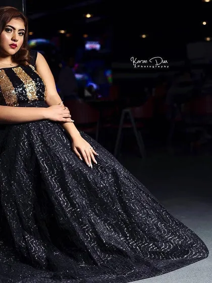 A timeless look for a gala or formal evening event. I paired a classic smokey eye with a neutral lip to complement this stunning black and gold gown. The result is a sophisticated and elegant makeup style that exudes confidence and grace.