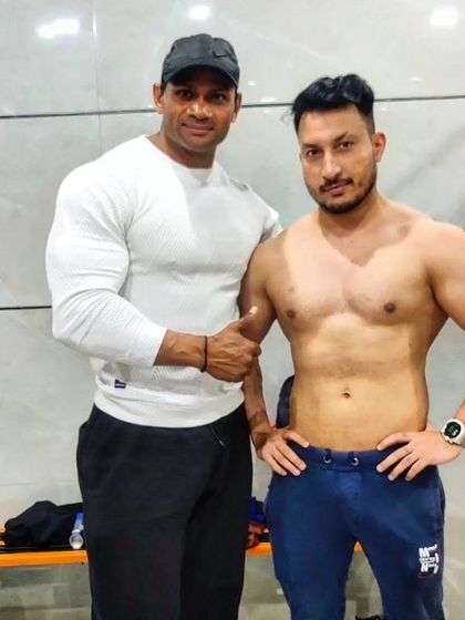 Client ke saath progress check. Hard work ka result jab dikhta hai toh motivation aur badh jaata hai.