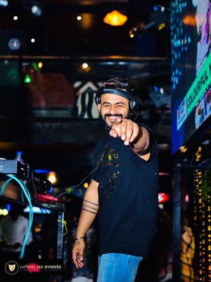 Ankit Kamra - Event DJ Services High-Energy Club Gigs photo 77