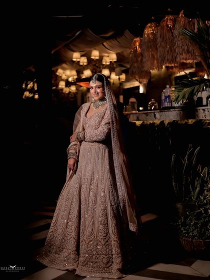 Contemporary & Pastel Bridal Looks photo 10