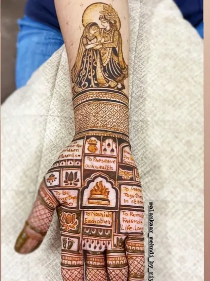 A full view of the Saptapadi design, crowned with a beautiful Radha Krishna portrait, blending tradition with modern storytelling.