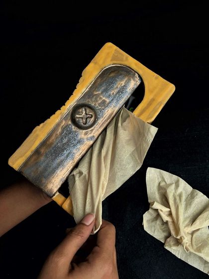 A top-down view of our ceramic sharpener tissue box. We're still not over how cool this is. It’s proof that even the most everyday objects can be turned into art.