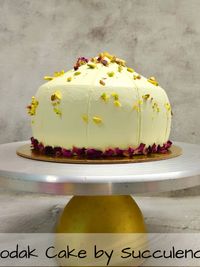 Specialty Cakes & Treats