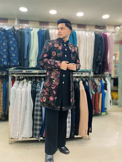 A confident pose in the black floral Indo-Western. This outfit is a perfect example of how to go with the trend while maintaining a sense of ultimate sophistication.
