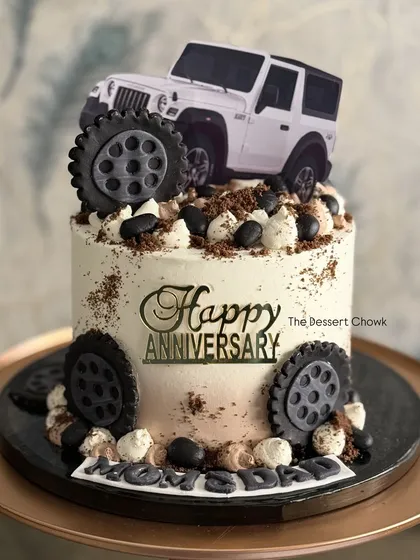 For the adventurers, I designed this Mahindra Thar themed cake to celebrate an anniversary. I can incorporate any hobby or passion into a custom cake design, making it a truly personal centerpiece for your celebration.