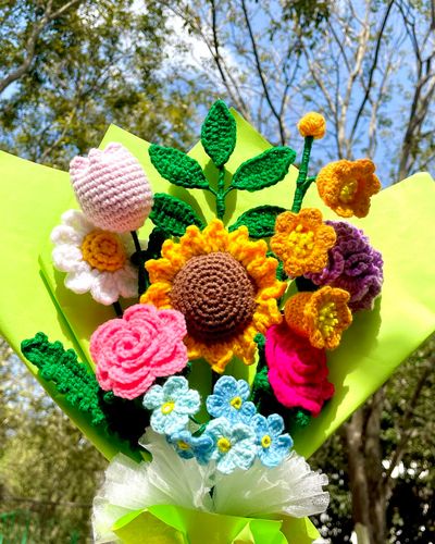 Crochet Flowers & Floral Decor
