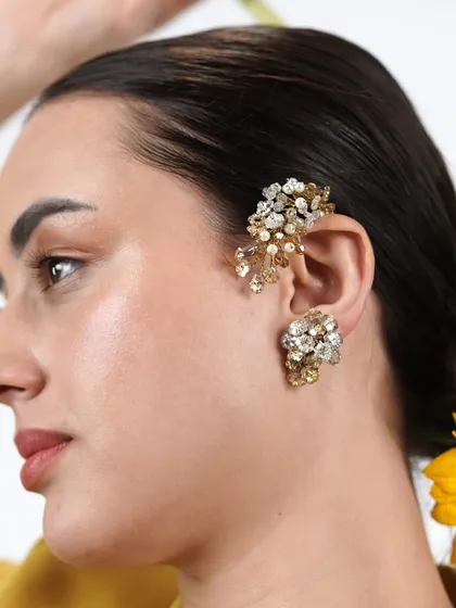 The Statement Earcuff: For those who love to stand out, I designed this earcuff and stud combination. It’s a modern, edgy accessory that frames the ear beautifully, perfect for adding a high-fashion touch to any outfit, from a simple shirt to a festive lehenga.