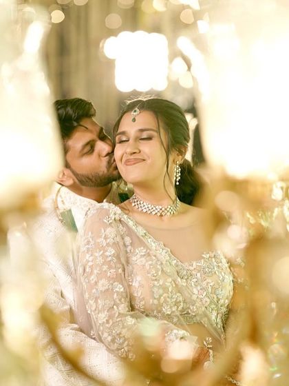 Modern Pastel & Ivory Brides photo 44