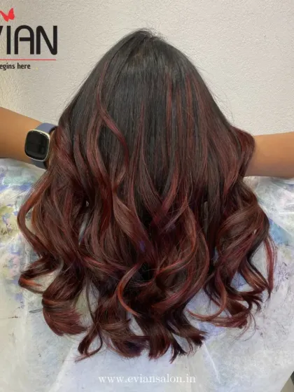 Another view of these gorgeous red highlights. The color is rich and saturated, showing the quality of the products I use to achieve such vibrant results.