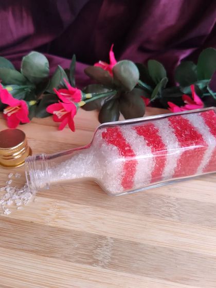 Our Candy Cane Bath Salts are perfect for a relaxing holiday soak. The red and white layers look just like a candy cane in a bottle and smell like refreshing peppermint.