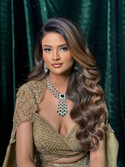 The final portrait from our Day 1 masterclass demonstration, showcasing a perfect soft glam wave.