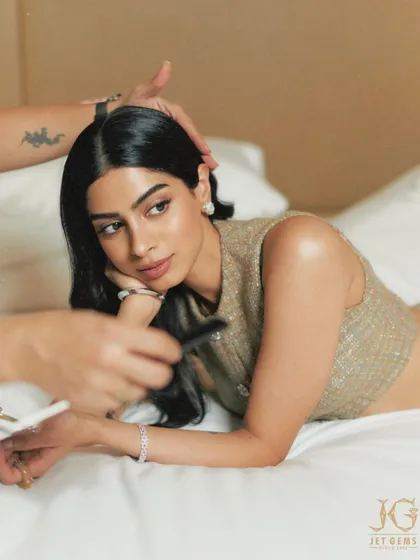 A behind-the-scenes moment with Khushi Kapoor. Her hair is styled while she wears my delicate diamond bangle and pearl earrings, proving that true elegance is all in the details.