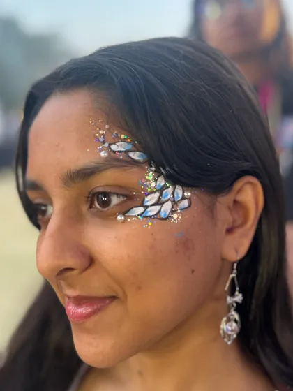 This icy blue jewel design looks like a piece of frozen magic. I love how the different shapes and sizes of the gems come together to create this wing effect.