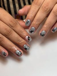 Nail Art, Manicures & Pedicures