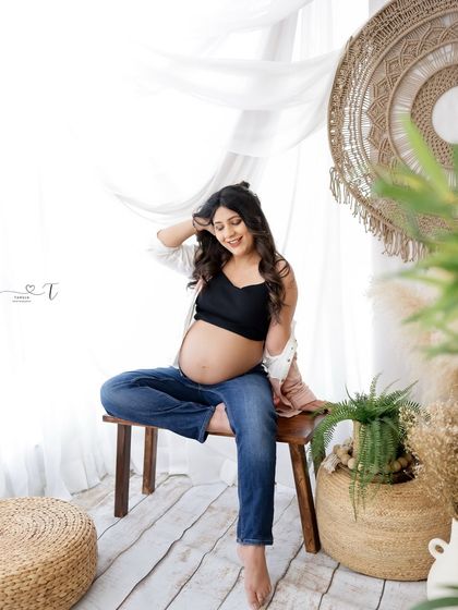 Solo Radiance: Portraits of the Mother-to-Be photo 127