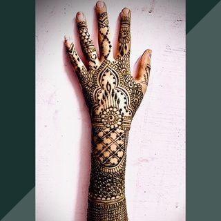Kavya Henna