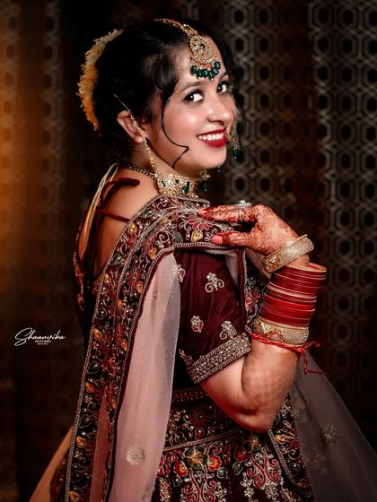 Vibrant Bridal Portraits photo 51