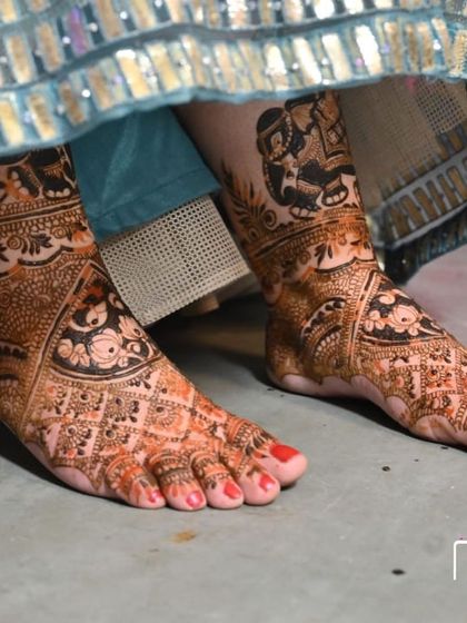 Pradeep Mehandi Art - Bridal Mehandi Packages From Fingertips to Toes photo 13