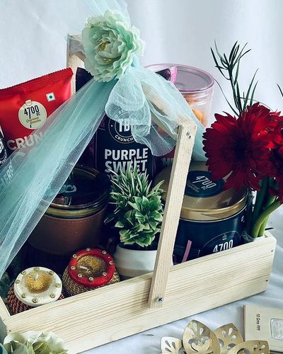 Customized Gift Hampers