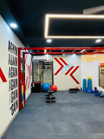 The motivational wall art in our exercise area serves as a constant reminder of the persistence required for recovery. The vibrant and energetic design is part of creating a positive atmosphere for our patients.