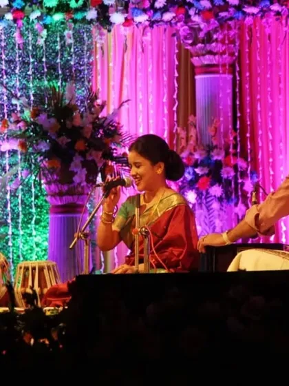 Performing for the Reserve Bank of India in Salboni with the brilliant Moupali Chowdhury and Jyotirmoy Banerjee. The stage was beautifully decorated, making for a lovely evening.