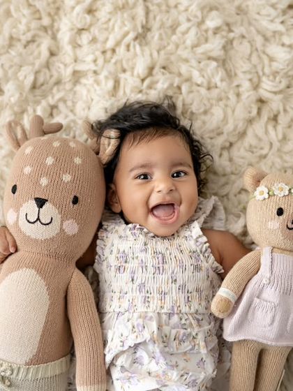 Another sweet shot from this 3-month milestone session. That happy, gummy smile is just the best.