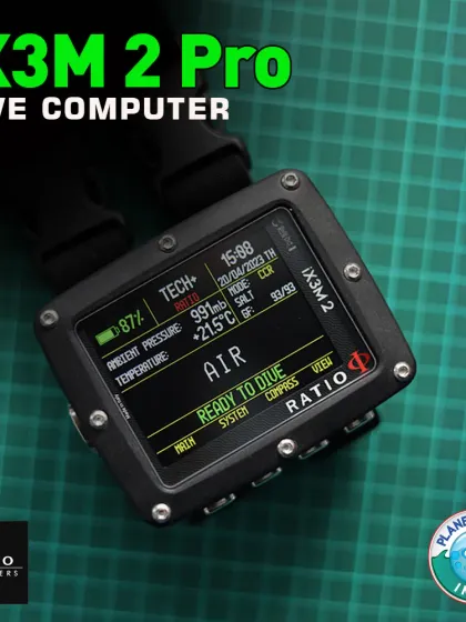 The Ratio iX3M 2 Pro Dive Computer displays a clear, information-rich interface. This screen shows ambient pressure, temperature, and gas mix, demonstrating its capability as a primary computer for technical dives.