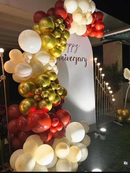 Custom Anniversary & Birthday Decor photo 4