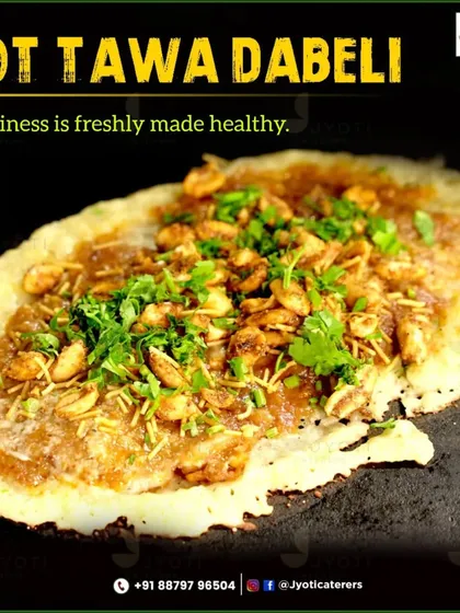Happiness is freshly made and healthy. Our Hot Tawa Dabeli is a delicious and popular street food snack, prepared live for your guests to enjoy.