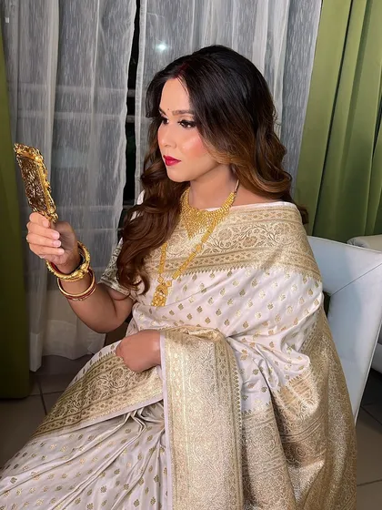 All set for a special day. I got this new mommy ready for her son's Naamkaran ceremony with a classy and effortlessly beautiful look.
