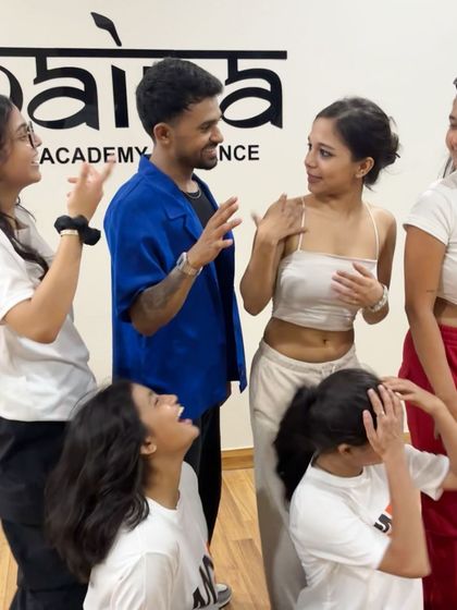 Candid moments and laughter with students and guest instructor Sanket Panchal. My studio is a place for learning, but also for making friends and having fun.