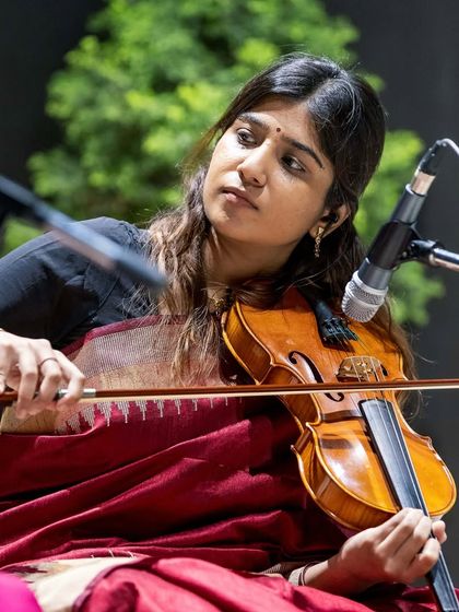 The wonderful Apoorva Krishna on violin. This photo captures her deep concentration and the beautiful tone she coaxes from her instrument.