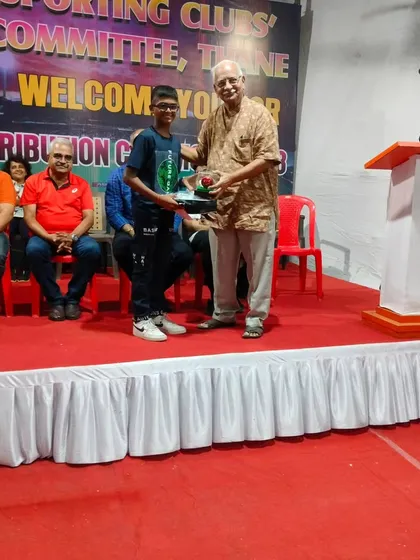Parth Rane being awarded the 'Best Player of the Year' for the U-12 category by the Sporting Clubs' Committee, Thane.