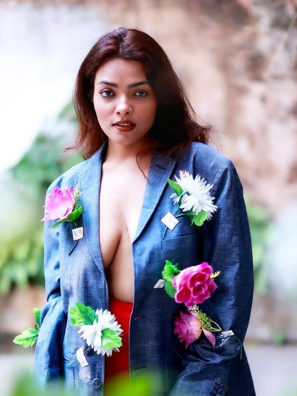 Another beautiful outdoor shot that feels fresh and vibrant. The natural light makes the colors of the flowers pop.