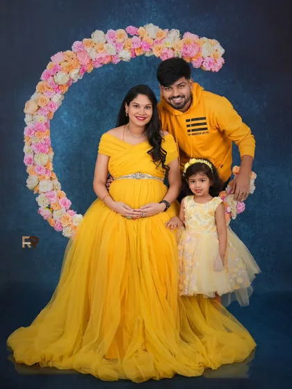 Your growing family is a story we love to tell. We encourage partners and older children to join the session to capture the excitement and love that everyone shares. These family maternity portraits become treasured heirlooms for years to come.