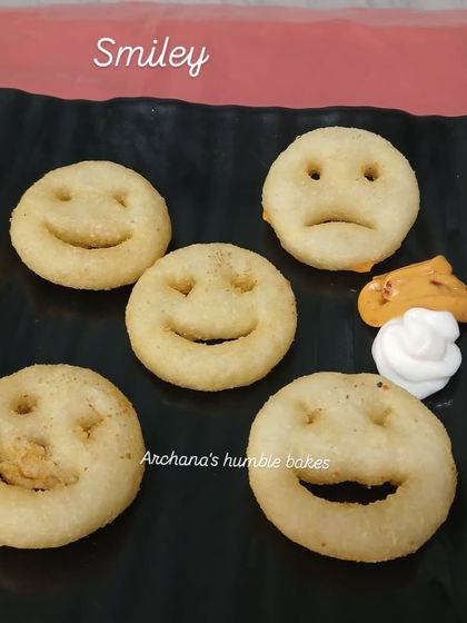 Potato smileys are always a hit with both kids and adults. These crispy, smiling potato snacks are a fun addition to any party platter or kids' birthday menu.