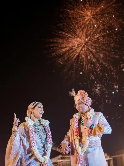 Ending the night with a sky full of light. I love capturing the grand, cinematic moments that feel like the final scene of a beautiful film, celebrating your union with a touch of drama and a lot of heart.