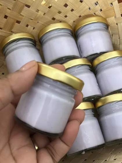 Our mini candles are cute return favors under budget for any occasion. We can customize them with your theme and requirements.
