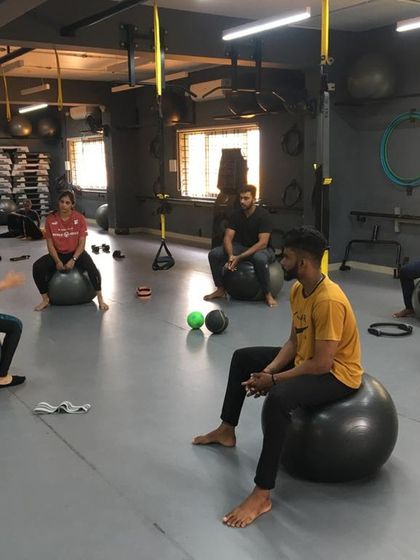 An interactive discussion on stability balls. Our classes are a mix of doing and understanding, ensuring students grasp the principles behind each tool.
