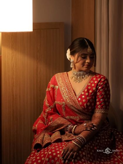 Artistic Bridal Portraits photo 28