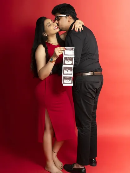 The first hello. Incorporating your baby's first ultrasound pictures into the photoshoot is a beautifully personal way to announce your little one's arrival. We help you pose to make this a tender and unforgettable memory.