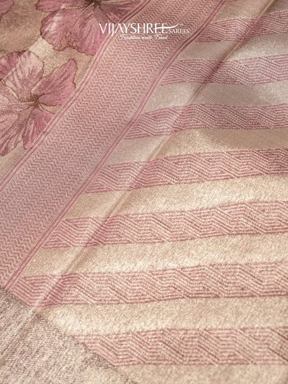 The pallu of the floral Kanjivaram, where the pattern continues in a beautiful, artistic flow.