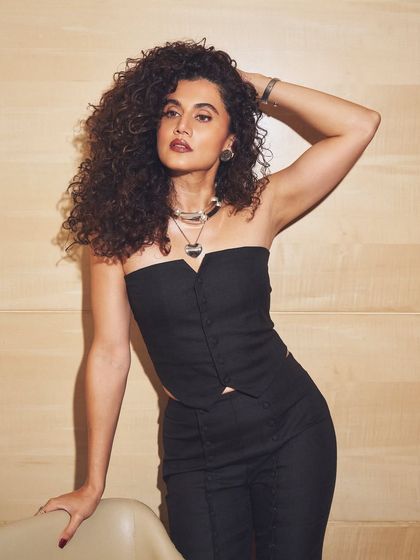 Power Dressing & Red Carpet Glam photo 16