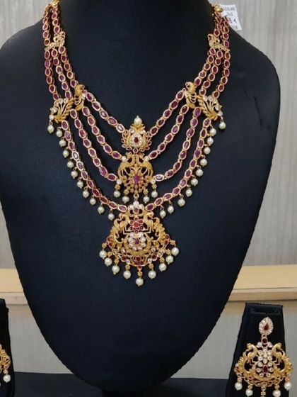 Lotus Bridal Studio - Wedding & Event Jewellery Rental Timeless Temple & Gold-Look Jewellery photo 5