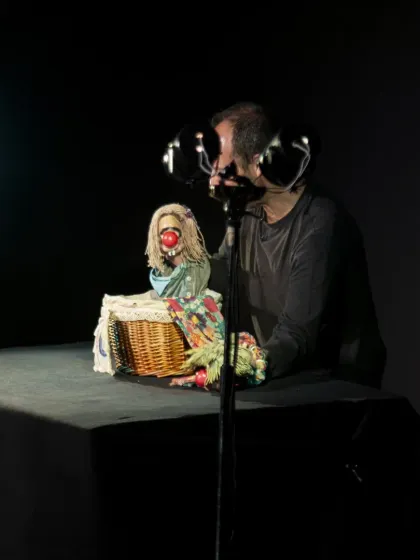 A puppeteer from Spain's 'Life (VIDA)' creates a tender moment with simple yet expressive hand puppets. This highlights the power of non verbal storytelling, a universal language that connects with audiences everywhere.
