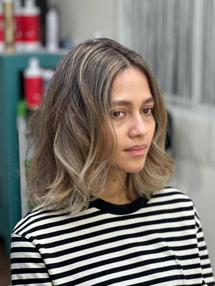 Ali Barbiere - Dimensional Color & Blonding Bold Blonde Transformations photo 30