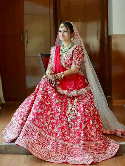 A timeless bridal portrait. Her flawless base and soft, elegant eyes are the epitome of classic beauty.
