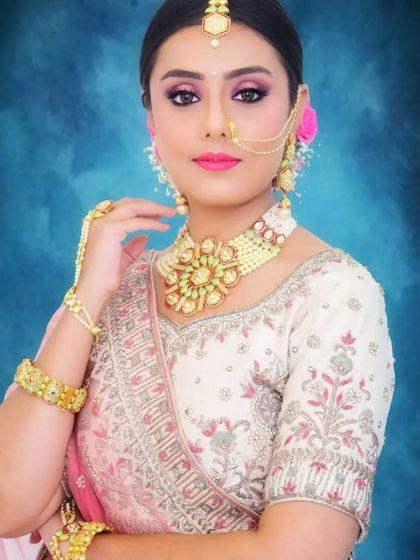 Signature Floral Buns & Updos photo 30